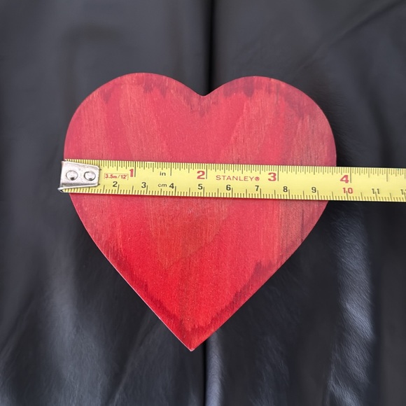 Wooden heart box - Picture 3 of 3